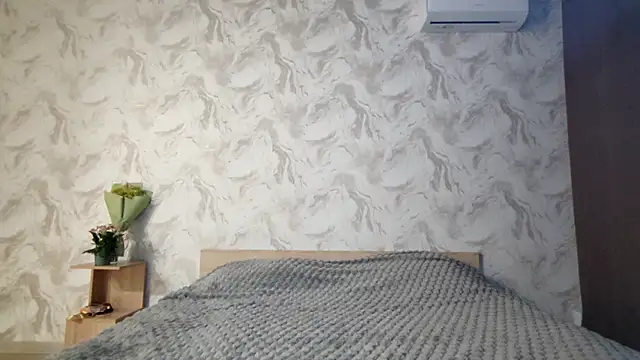 Qwami Amie online show from March 19, 2026, 3:12 pm