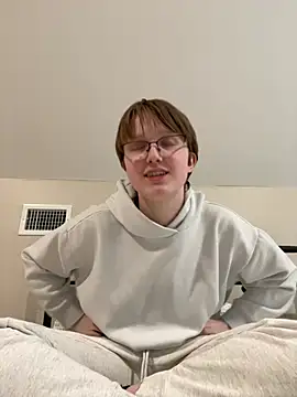 Lassie Cassie online show from February 3, 2026, 7:08 pm