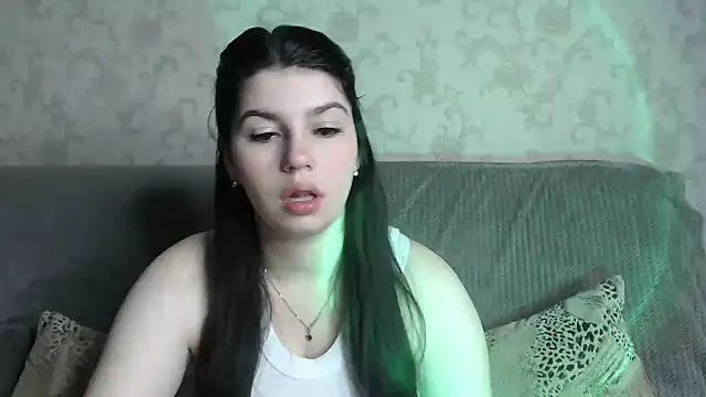 KisaModel online show from March 21, 2026, 2:02 am