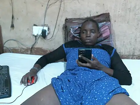 SEXY-NAIMA online show from May 1, 2026, 3:17 pm