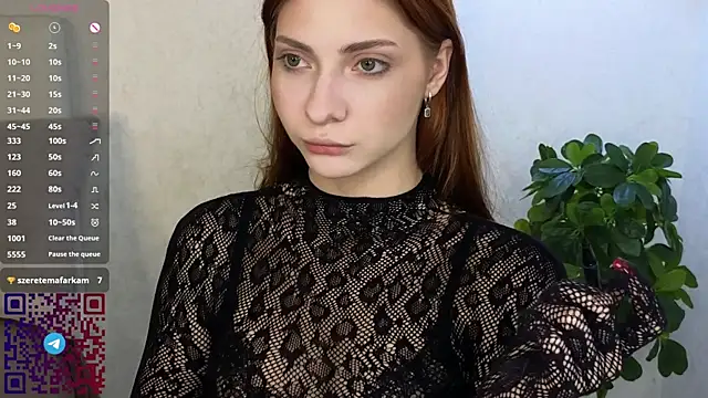 VelvetZephra online show from May 18, 2026, 3:39 pm