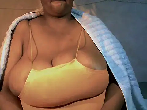 Snapshot of sweetmilkylady chatting on June 9, 2026, 4:57 am sweetmilkylady online show from June 9, 2026, 4:57 am