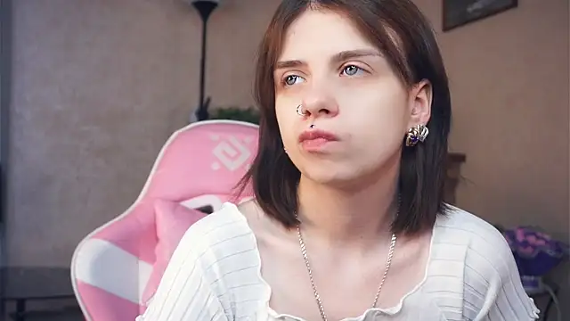 IleanaPishko online show from January 10, 2026, 8:09 am