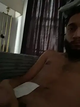 bigdickpapi19 online show from August 5, 2026, 4:12 pm
