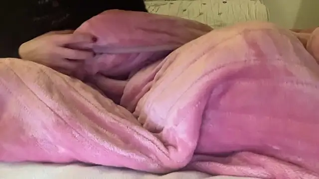 ijustturned18today online show from February 4, 2026, 8:26 pm