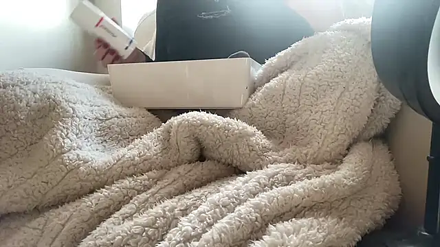 ijustturned18today online show from January 18, 2026, 11:24 am