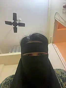 Snapshot of sara___fun chatting on January 12, 2026, 8:21 am sara fun online show from January 12, 2026, 8:21 am