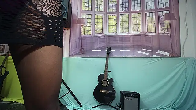 Snapshot of moghelslay chatting on February 12, 2026, 9:47 pm moghelslay online show from February 12, 2026, 9:47 pm