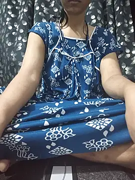 Rose1728 online show from June 2, 2026, 9:59 pm