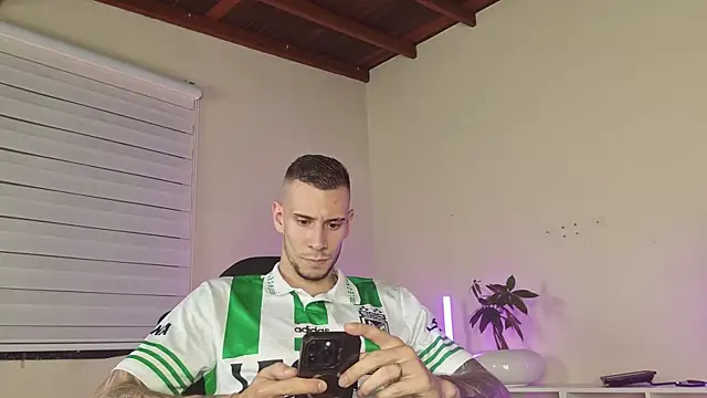 J king   online show from July 30, 2026, 11:48 pm