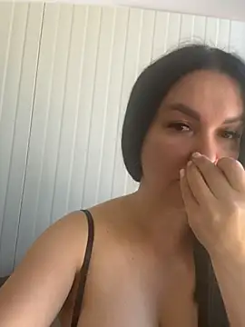 MeganBlueq online show from May 16, 2026, 7:51 am