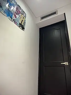 Snapshot of Annyhathatway chatting on January 7, 2026, 10:59 pm Annyhathatway online show from January 7, 2026, 10:59 pm