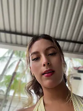 Snapshot of Valeria-escobar chatting on July 19, 2026, 11:40 am Valeria-escobar online show from July 19, 2026, 11:40 am