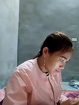 little-effy online show from January 6, 2026, 2:04 am