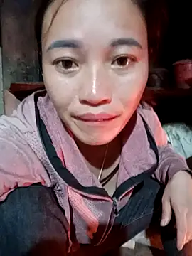 Snapshot of little-effy chatting on July 28, 2026, 4:53 am little-effy online show from July 28, 2026, 4:53 am