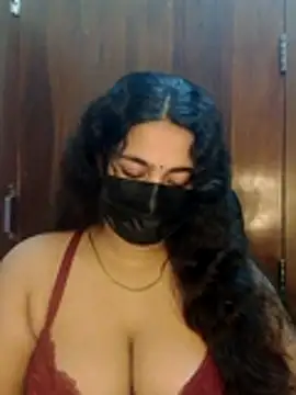 nosrat014 online show from May 2, 2026, 5:40 pm