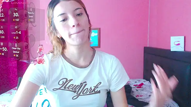 LucyRivera- online show from February 17, 2026, 11:40 am