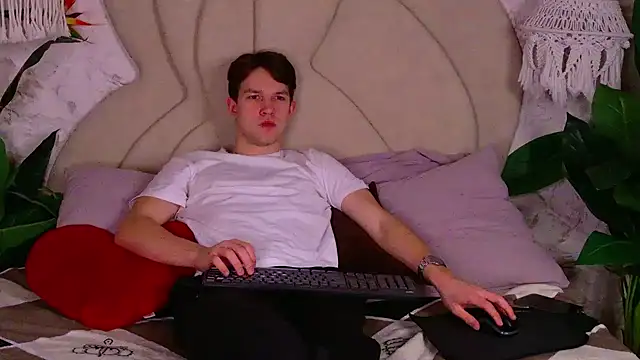 JamesRaww online show from January 8, 2026, 4:02 pm