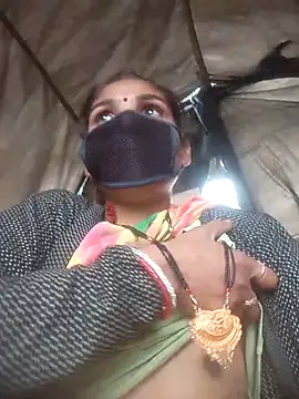 Snapshot of Laxmi9090 chatting on February 19, 2026, 6:32 am Laxmi9090 online show from February 19, 2026, 6:32 am