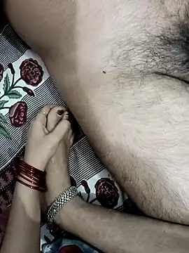 BEST-LOVER-1 online show from April 21, 2026, 6:14 pm