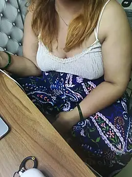 butterflyslay online show from August 4, 2026, 8:02 pm