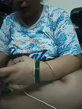 butterflyslay online show from August 3, 2026, 3:36 am