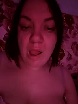 Snapshot of LimonLoveqw chatting on March 19, 2026, 5:35 pm LimonLoveqw online show from March 19, 2026, 5:35 pm