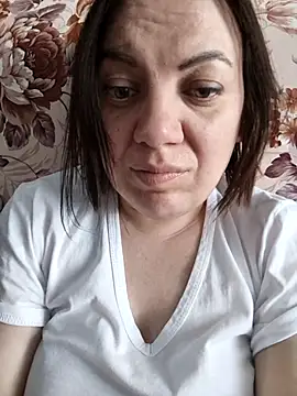 Snapshot of LimonLoveqw chatting on February 14, 2026, 1:00 pm LimonLoveqw online show from February 14, 2026, 1:00 pm