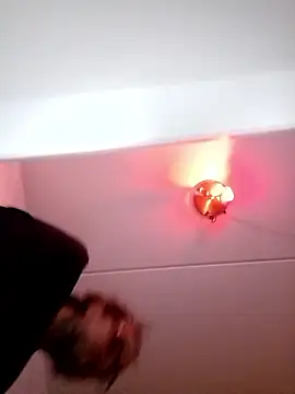 Olivassl22 online show from February 5, 2026, 6:37 pm