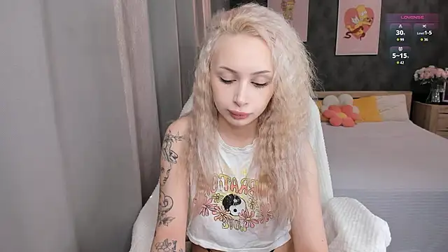 LanaMiracle online show from March 23, 2026, 6:24 am