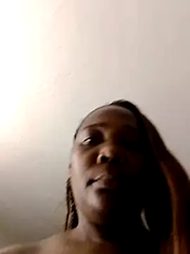 NikollSalas online show from July 19, 2026, 2:31 am