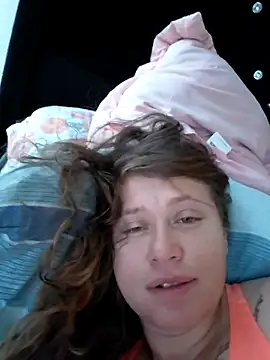 Yarafox01 online show from December 22, 2025, 10:15 am