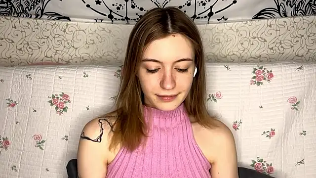 Snapshot of Shining_Robi chatting on February 8, 2026, 12:47 pm Shining Robi online show from February 8, 2026, 12:47 pm