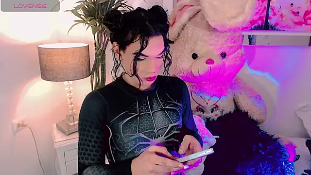 agathaferrer3 online show from December 18, 2025, 11:36 am