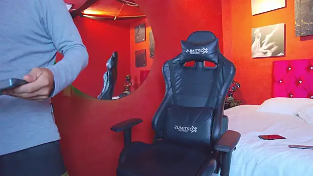 MagnusKnight  online show from February 24, 2026, 12:39 pm