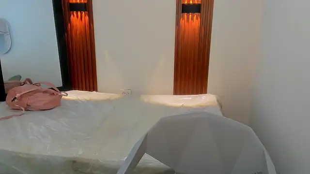 VivianOwen9 online show from February 2, 2026, 11:42 am