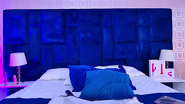 Celeste Clarke online show from January 11, 2026, 7:43 pm