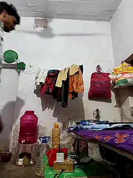 Lovely priya1001 online show from April 23, 2026, 10:11 am