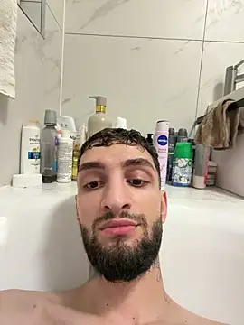 Juliann69Ramiro online show from March 12, 2026, 9:08 pm