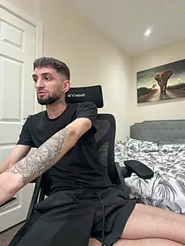 Juliann69Ramiro online show from March 6, 2026, 3:29 pm