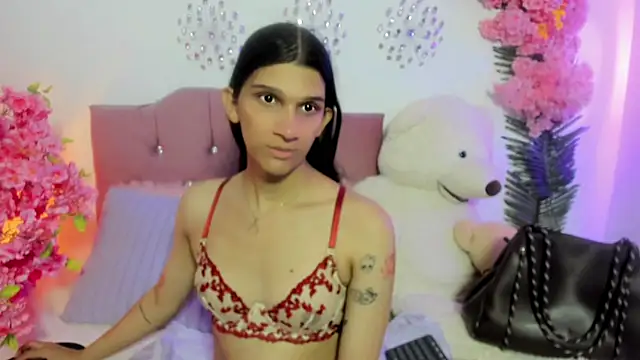 Snapshot of Bianca_baldwin_ chatting on August 6, 2026, 9:21 pm Bianca baldwin online show from August 6, 2026, 9:21 pm