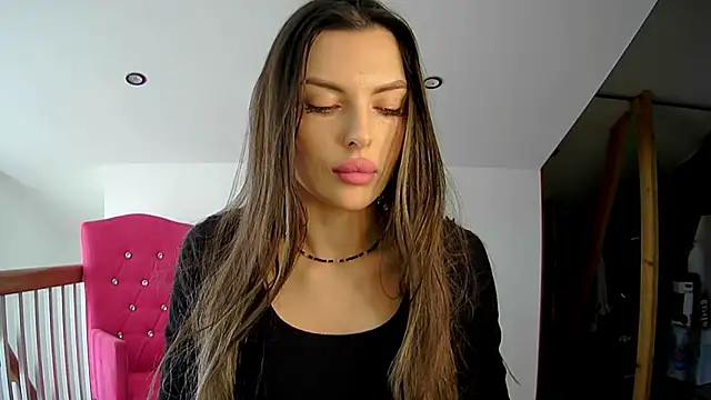 Addisonadore online show from March 3, 2026, 7:48 am