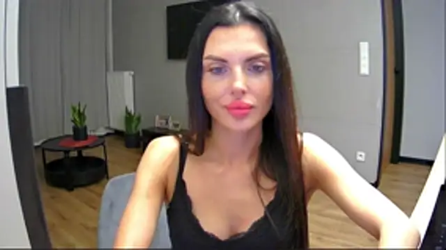 Addisonadore online show from June 11, 2026, 12:32 am