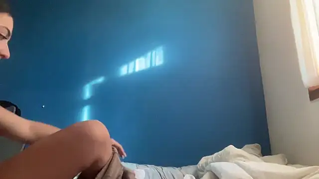 CoquineCharmeuse online show from January 7, 2026, 1:16 pm