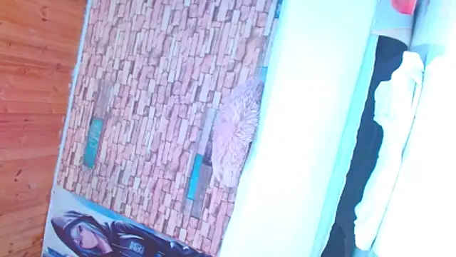 lorenaanalx online show from February 3, 2026, 2:44 pm