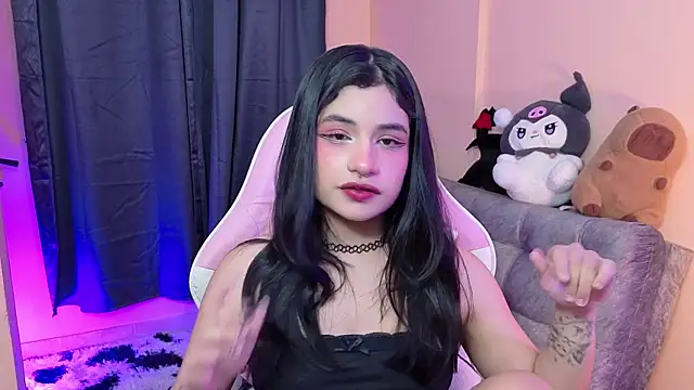bonnieTaylor1 online show from July 24, 2026, 3:35 am
