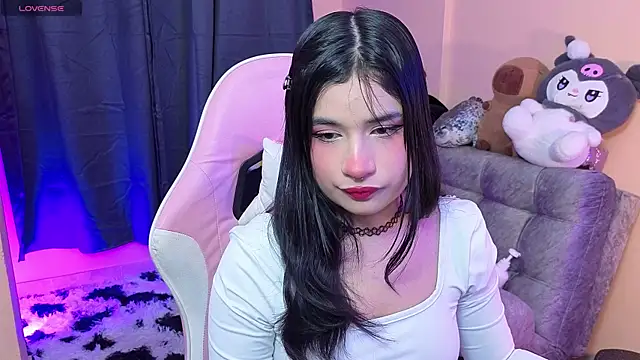 bonnieTaylor1 online show from June 27, 2026, 3:12 am