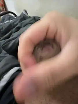 Snapshot of mynameissac chatting on April 1, 2026, 9:01 pm mynameissac online show from April 1, 2026, 9:01 pm