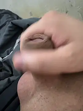 Snapshot of mynameissac chatting on March 18, 2026, 8:53 pm mynameissac online show from March 18, 2026, 8:53 pm