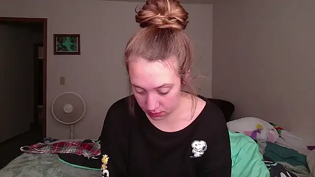 dixielover1229 online show from December 22, 2025, 3:23 pm